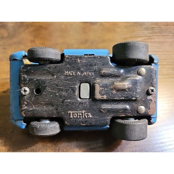 Vintage Tonka Friction Coyote Ferrari Blue Pressed Steel Car #6 - Japan Porsche - Picture 7 of 9